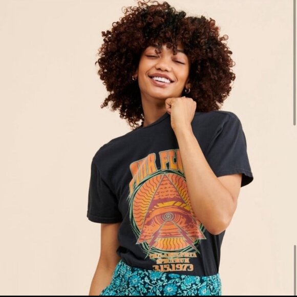 Free People X Retro Brand Pink Floyd Philadelphia Spectrum 1975 Band Tee Size XS - Picture 1 of 6